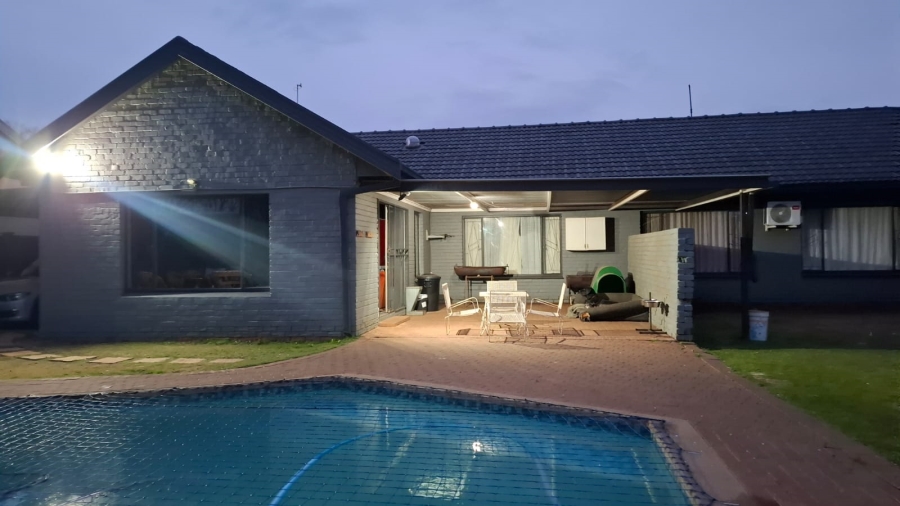 3 Bedroom Property for Sale in Generaal De Wet Free State